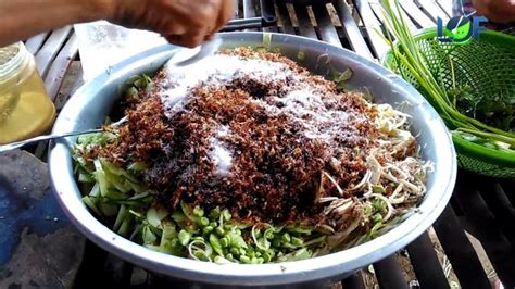 sulawesi barat makan semut